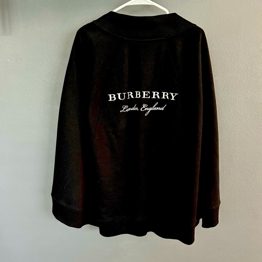 Burberry cape, size small, excellent condition